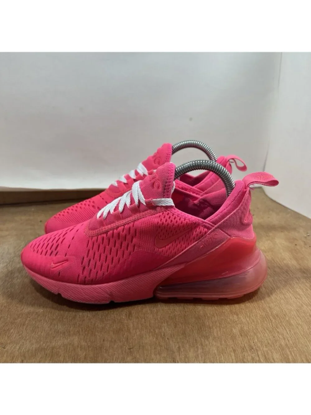 Nike Air Max 270 Hyper Triple Pink Women Size 7 Shoes FD0293-600
